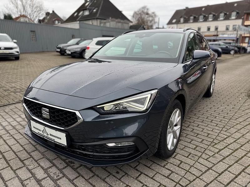 Grau Gebraucht 2022 Seat Leon Beats Kombi | 17.250 € (Guter Preis) - Bild 1/4