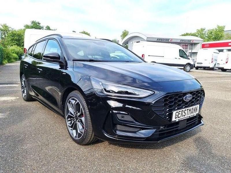 Gebraucht Ford Focus ST-Line X 155 PS (114 kW) 2025 Agate black metallic Kombi