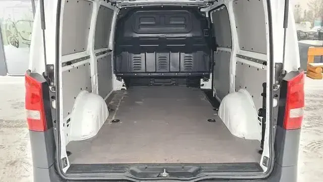 Gebraucht Mercedes Vito 206 PS (151 kW) 2021 Weiß Van