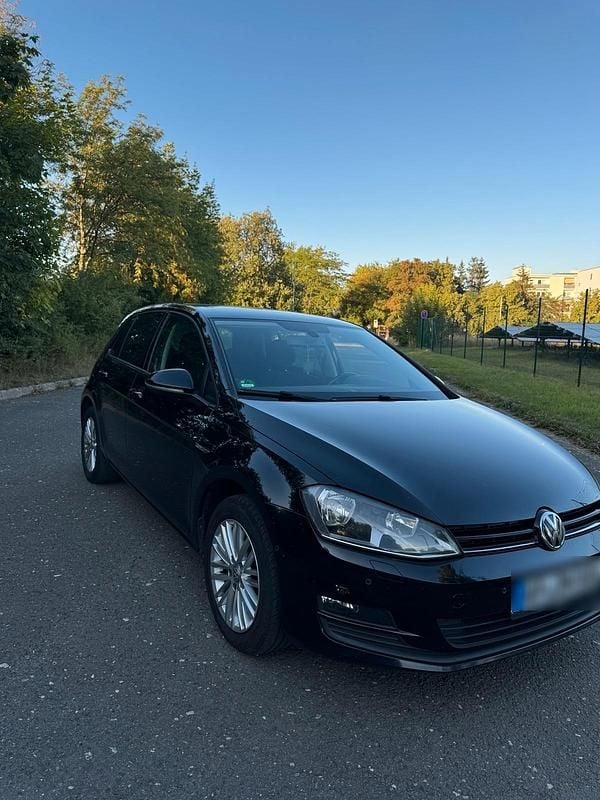 Schwarz Gebraucht 2014 VW Golf VII Edition Limousine | 6.350 € (Fairer Preis) - Bild 1/4
