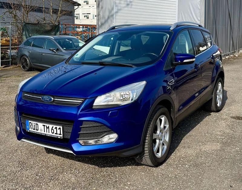 Gebraucht Ford Kuga SYNC Edition 150 PS (110 kW) 2015 Blau SUV