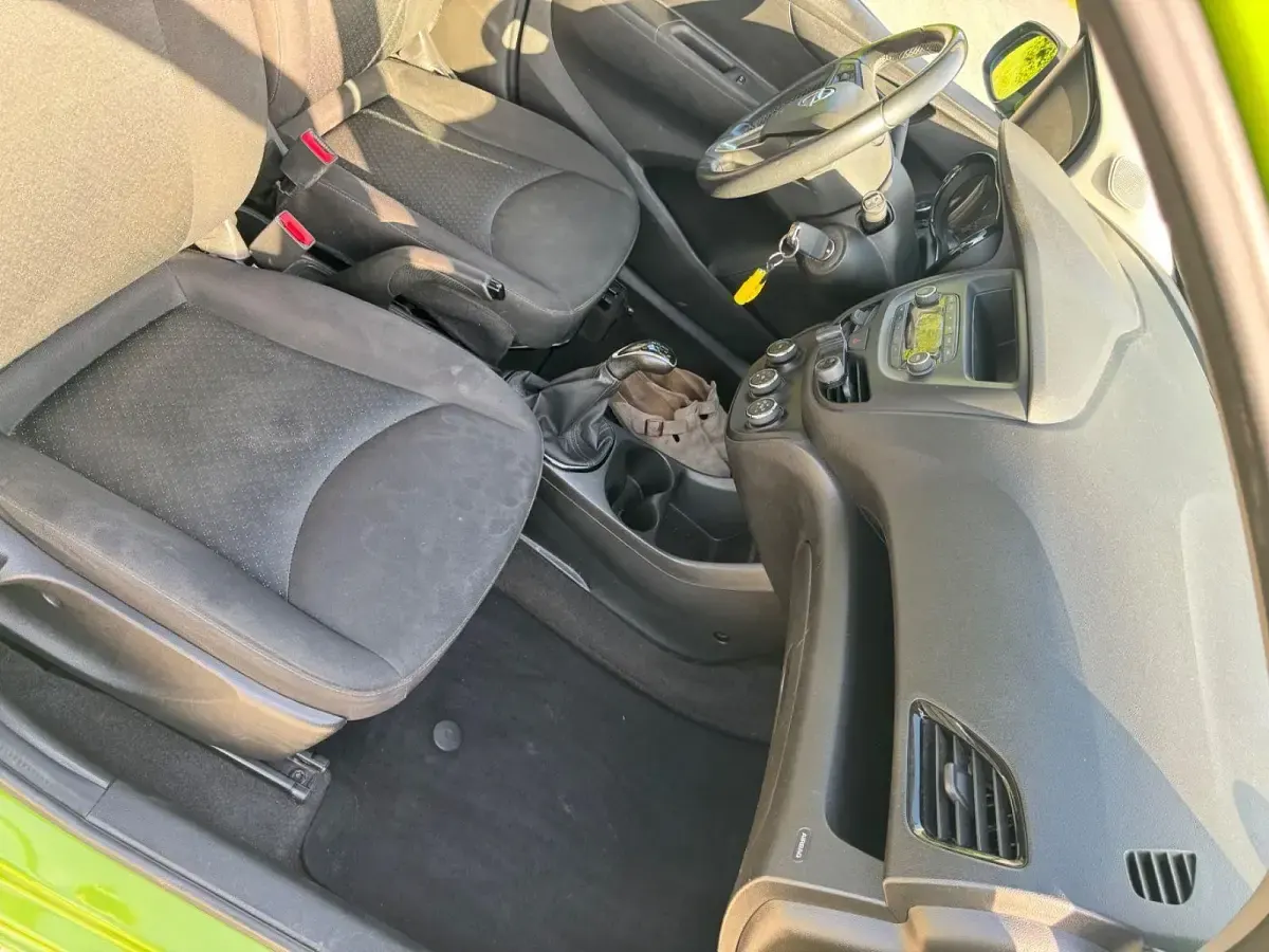 Gebraucht Opel Karl Edition 75 PS (55 kW) 2016 Grün Kleinwagen