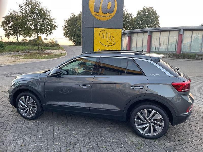 Grau Neu 2025 VW T-Roc Goal SUV | 32.300 € (Guter Preis) - Bild 1/4
