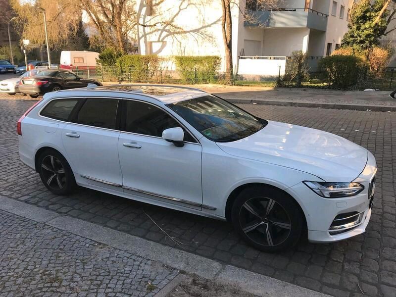Weiß Gebraucht 2019 Volvo V90 Kombi | 24.000 € - Bild 1/4