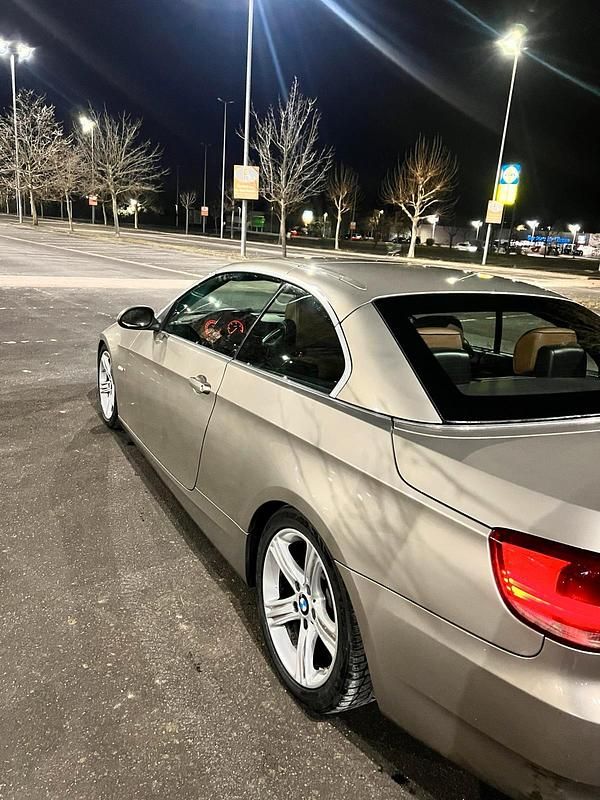 Gebraucht BMW 325 Cabriolet 197 PS (144 kW) 2008 Andere farben Cabrio