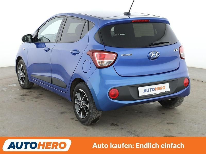 Gebraucht Hyundai i10 Passion 87 PS (63 kW) 2018 Blau Kleinwagen
