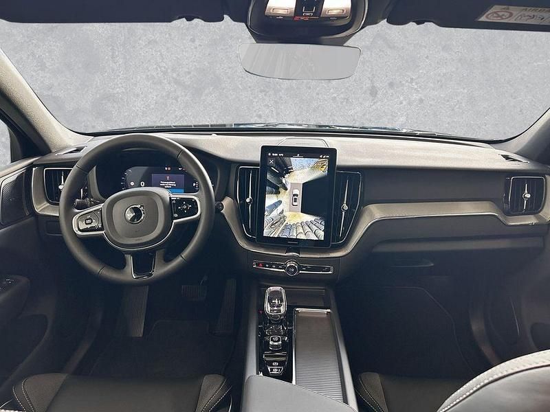 Neu Volvo XC60 Plus 250 PS (183 kW) 2026 Schwarz SUV