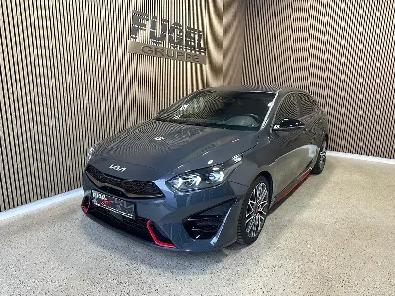 Używany Kia ProCeed GT 204 KM (150 kW) 2024 Szary Hatchback