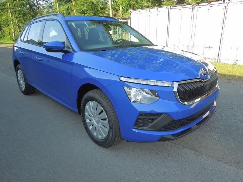 Energyblau Neu 2025 Skoda Kamiq Essence SUV | 20.985 € (Guter Preis) - Bild 1/4