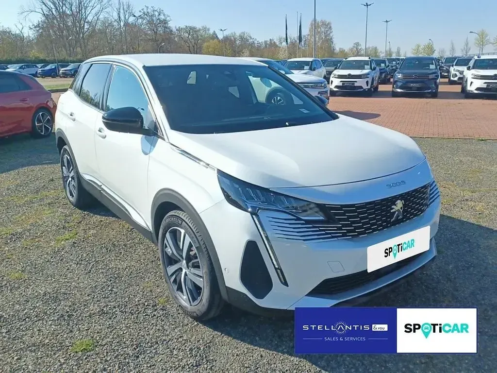 Gebraucht Peugeot 3008 Allure 131 PS (96 kW) 2024 Weiß SUV