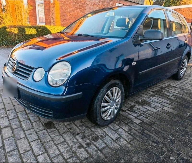 Blau Gebraucht 2004 VW Polo Kleinwagen | 299 € (Superpreis) - Bild 1/4