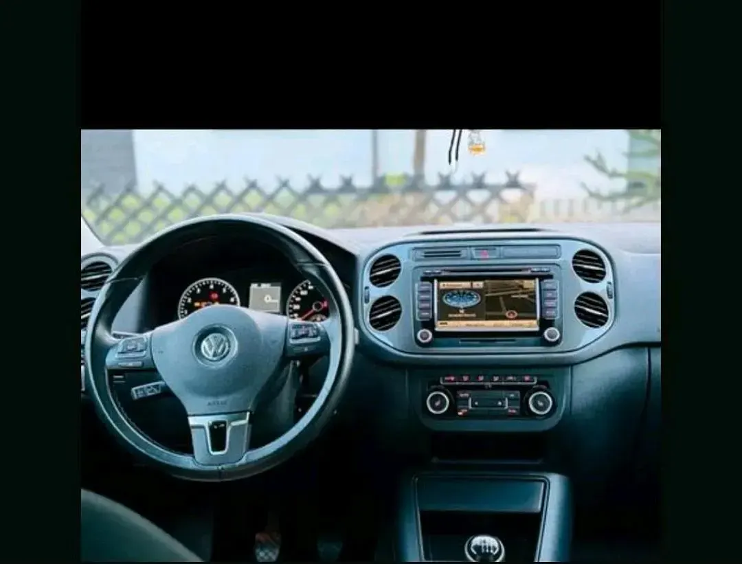 Gebraucht VW Tiguan 160 PS (117 kW) 2011 Silber SUV