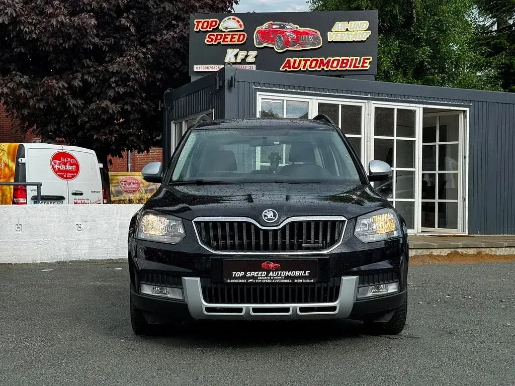 Gebraucht Skoda Yeti Ambition 105 PS (77 kW) 2015 Schwarz SUV