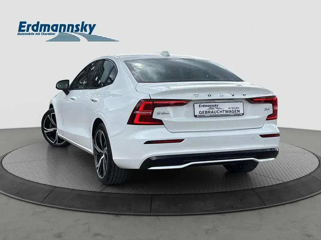 Gebraucht Volvo S60 Plus 197 PS (144 kW) 2023 Crystal white pearl (weiß) Limousine