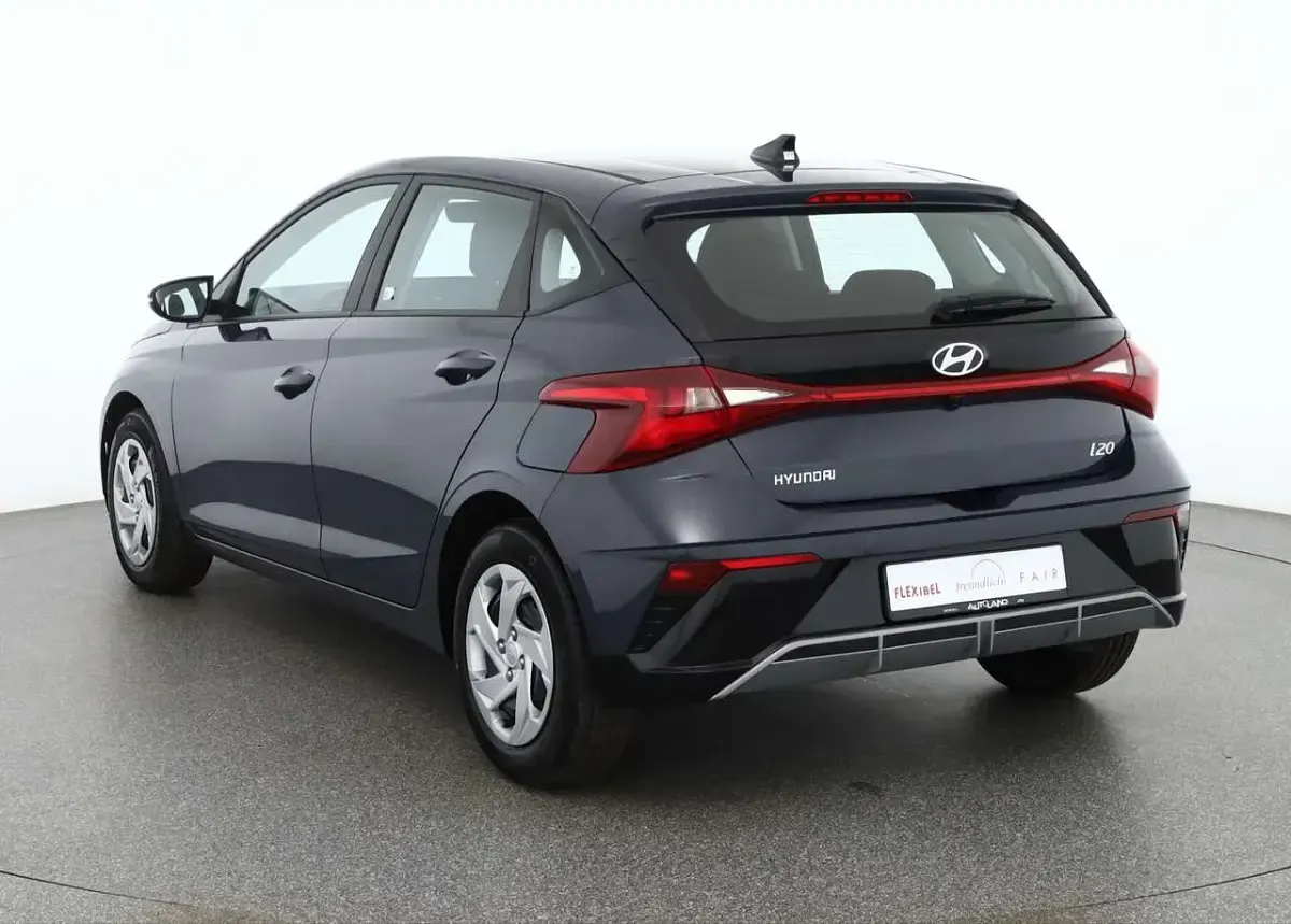 Neu Hyundai i20 90 PS (66 kW) 2026 Auroragraumet. Kleinwagen