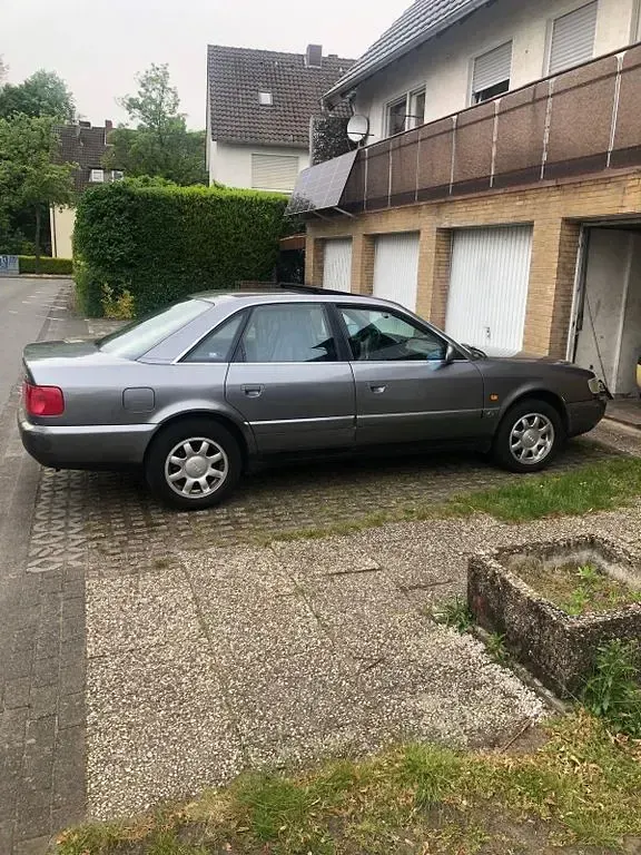 Gebraucht Audi 100 150 PS (110 kW) 1995 Silber Limousine