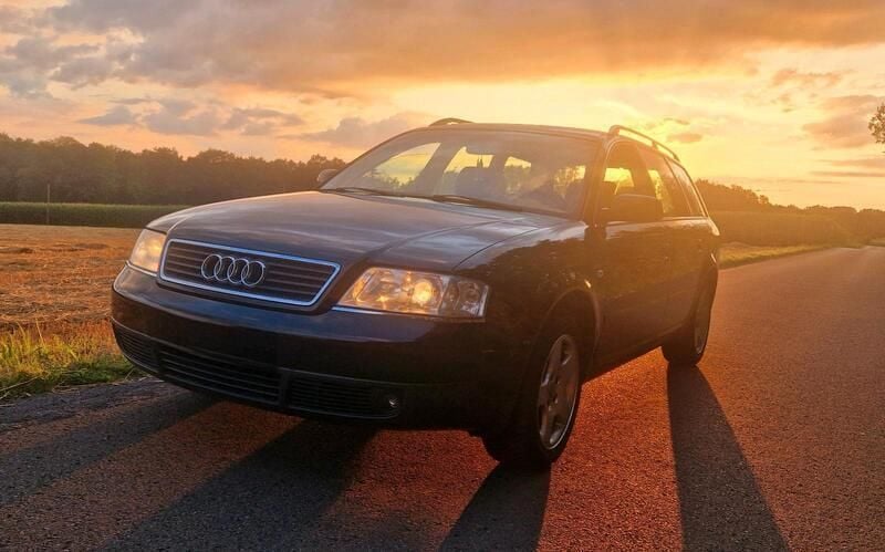 Schwarz Gebraucht 2000 Audi A6 Kombi | 1.300 € (Etwas zu teuer) - Bild 1/4