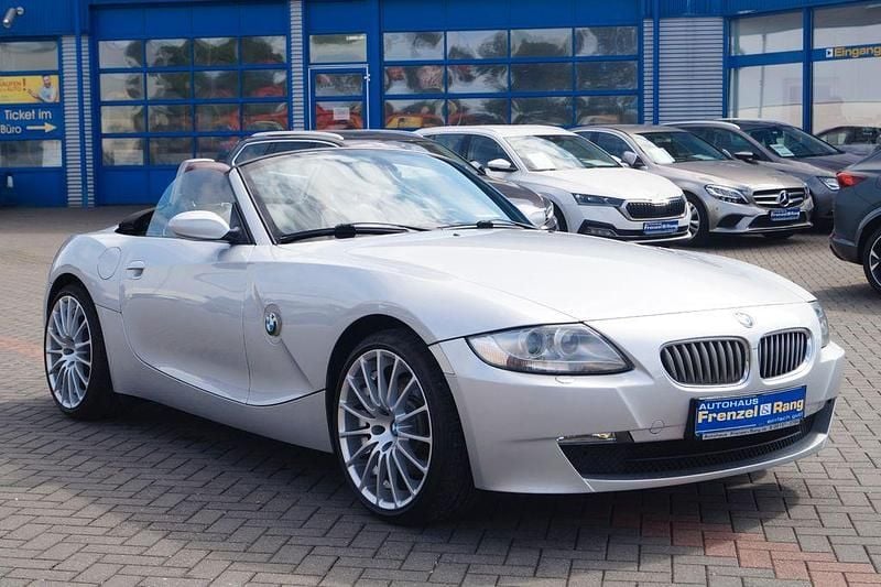 Titansilber metallic (metallic) Gebraucht 2007 BMW Z4 Advantage Cabrio | 14.950 € (Guter Preis) - Bild 1/4