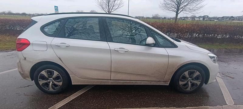 Gebraucht BMW 216 116 PS (85 kW) 2017 Weiß Kombi