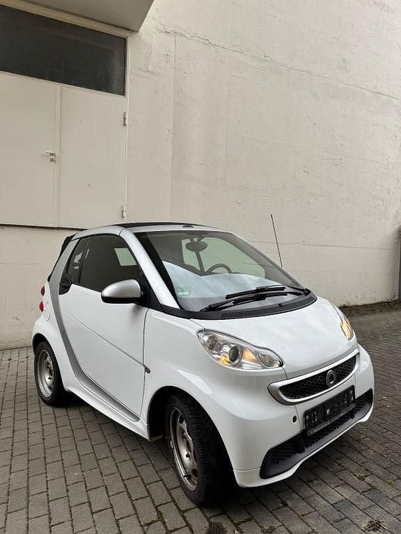 Gebraucht Smart ForTwo Cabrio Passion 84 PS (61 kW) 2013 Weiß Cabrio