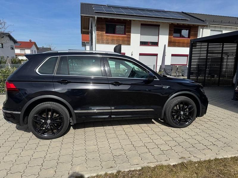 Gebraucht VW Tiguan Highline 239 PS (175 kW) 2017 Schwarz SUV