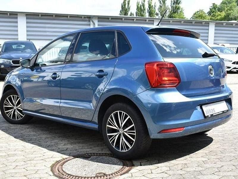 Gebraucht VW Polo Allstar 147 PS (108 kW) 2016 Blau Limousine