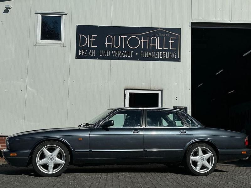 Gebraucht Jaguar XJ6 211 PS (155 kW) 1995 Grau Limousine