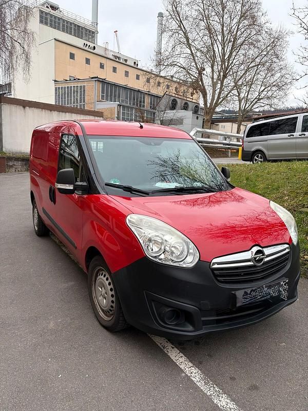 Gebraucht Opel Combo 95 PS (69 kW) 2016 Rot Van / Kleinbus