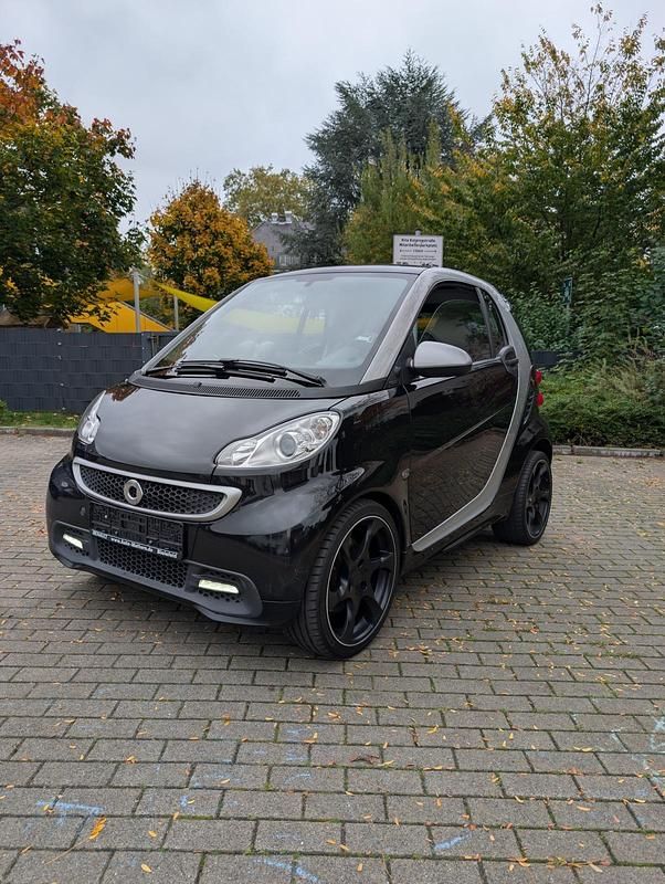 Schwarz Gebraucht 2013 Smart ForTwo Coupé Kleinwagen | 5.500 € (Fairer Preis) - Bild 1/4