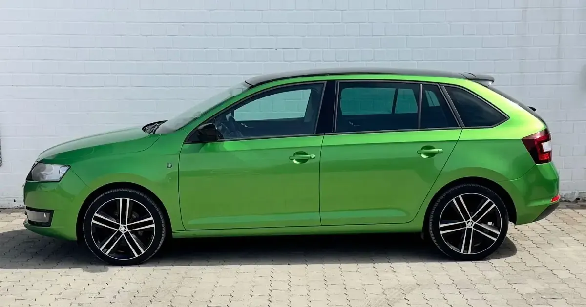 Używany Skoda Rapid Style 105 KM (77 kW) 2014 Zielony Hatchback