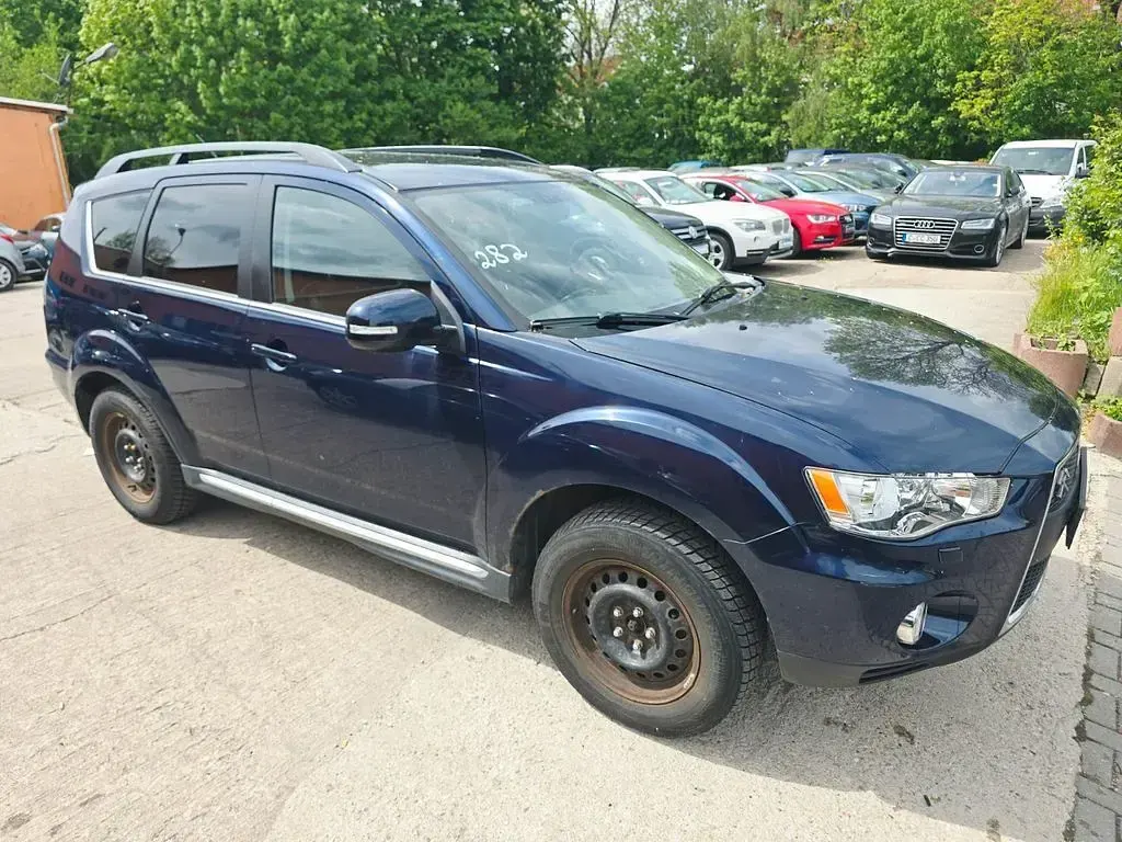 Gebraucht Mitsubishi Outlander Motion 147 PS (108 kW) 2012 Blau SUV