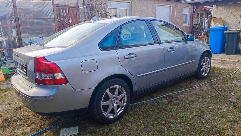 Gebraucht Volvo S40 140 PS (102 kW) 2005 Silber Limousine
