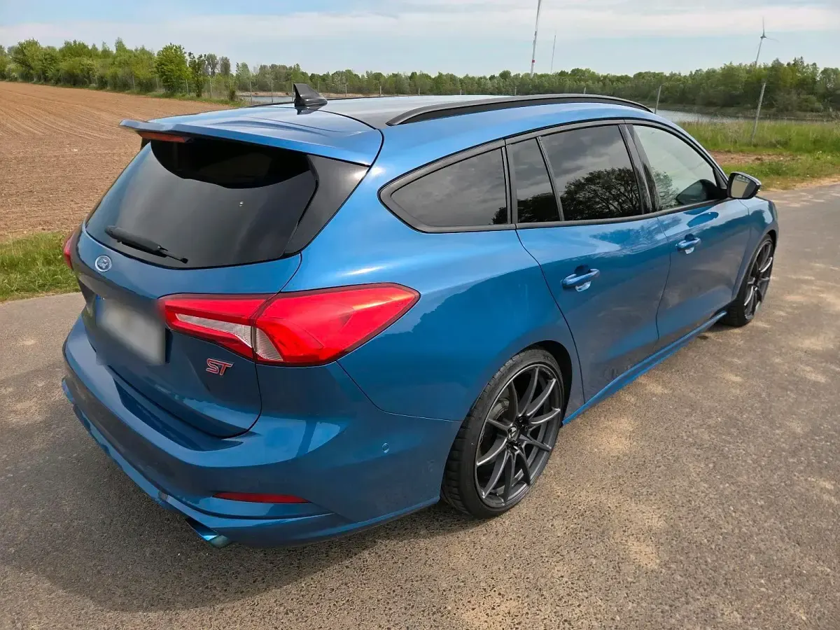 Gebraucht Ford Focus ST 280 PS (205 kW) 2020 Blau Kombi