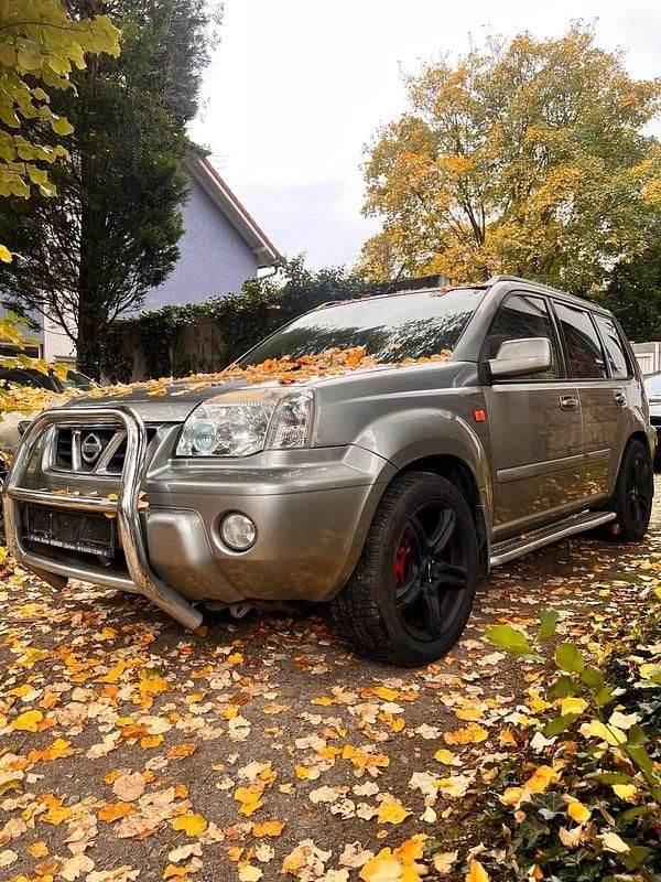 Gold Gebraucht 2003 Nissan X-Trail SUV | 2.650 € (Fairer Preis) - Bild 1/4