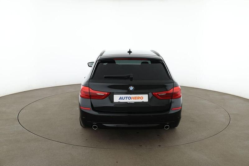 Gebraucht BMW 520 190 PS (139 kW) 2019 Schwarz Kombi