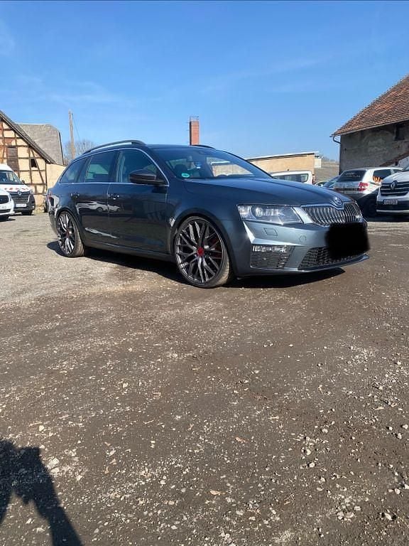 Gebraucht Skoda Octavia RS 220 PS (161 kW) 2015 Kleinwagen