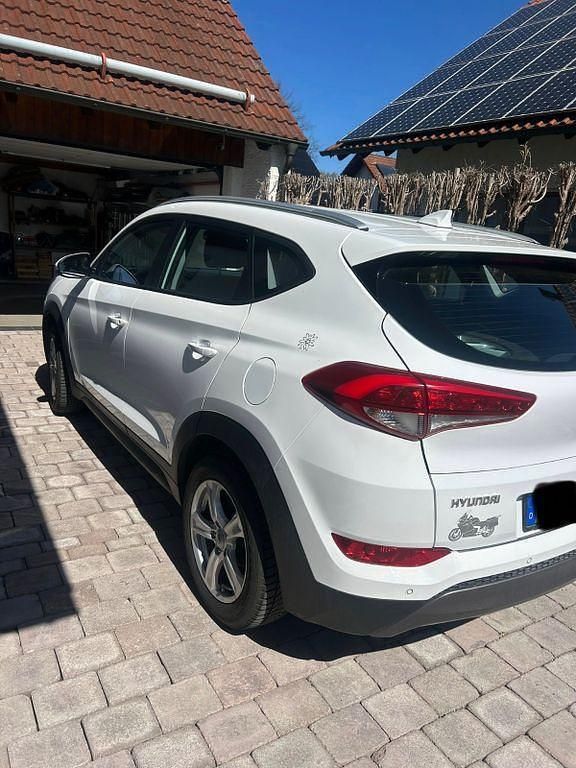 Gebraucht Hyundai Tucson 177 PS (130 kW) 2016 Weiß SUV
