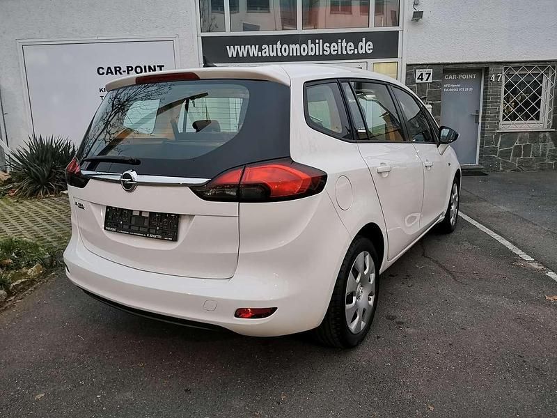 Gebraucht Opel Zafira Tourer Design Edition 136 PS (100 kW) 2015 Schneeweiss/summitwhite/arctic Van / Kleinbus