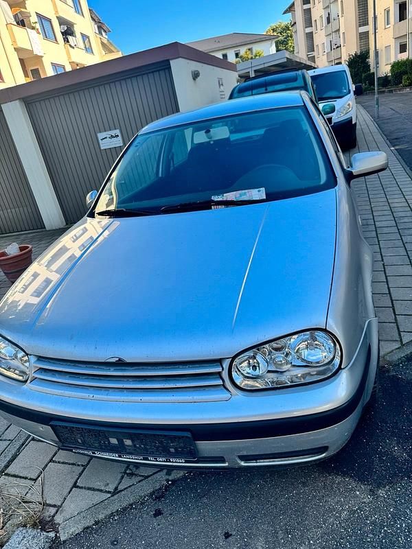 Silber Gebraucht 2001 VW Golf IV Limousine | 499 € (Superpreis) - Bild 1/4