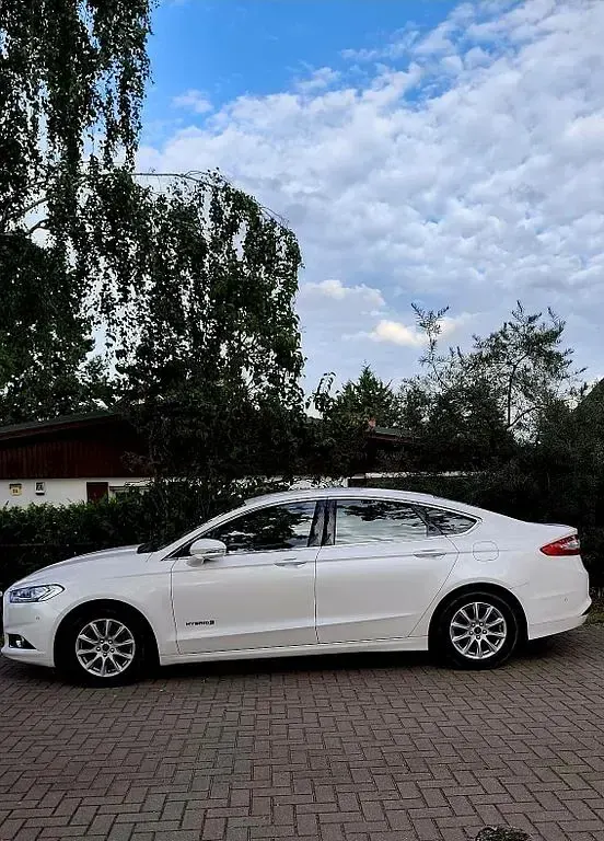 Gebraucht Ford Mondeo 188 PS (138 kW) 2017 Weiß Limousine