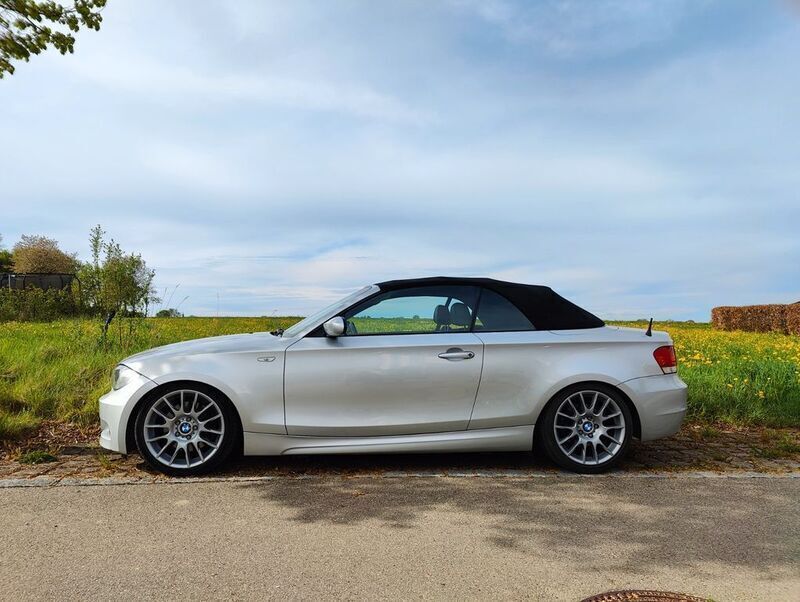 Silber Gebraucht 2009 BMW 123 Cabriolet M Sport Cabrio | 10.250 € (Guter Preis) - Bild 1/4