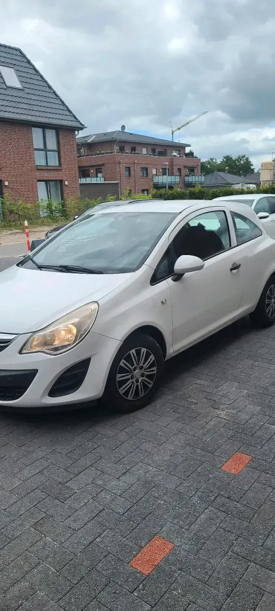 Gebraucht Opel Corsa 69 PS (50 kW) 2013 Weiß Kleinwagen