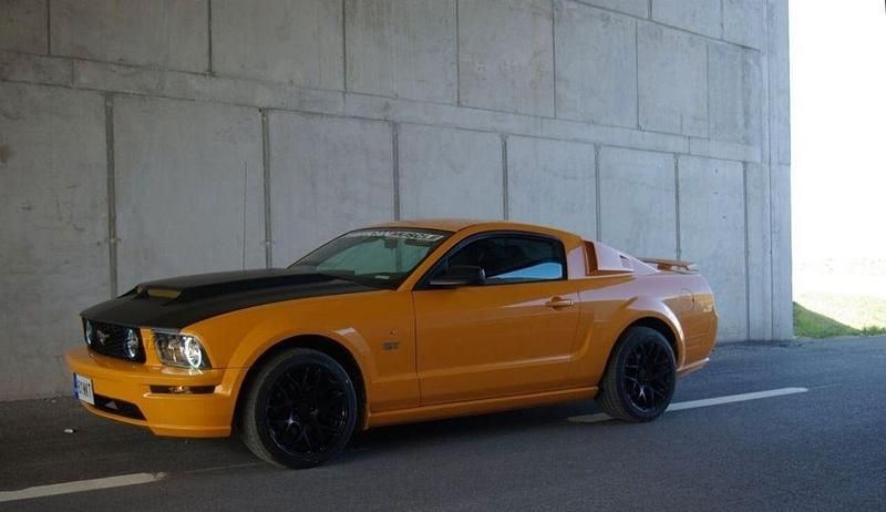 Gebraucht Ford Mustang GT 305 PS (224 kW) 2007 Orange