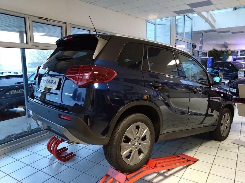 Neu Suzuki Vitara Comfort 129 PS (94 kW) 2026 Blau SUV
