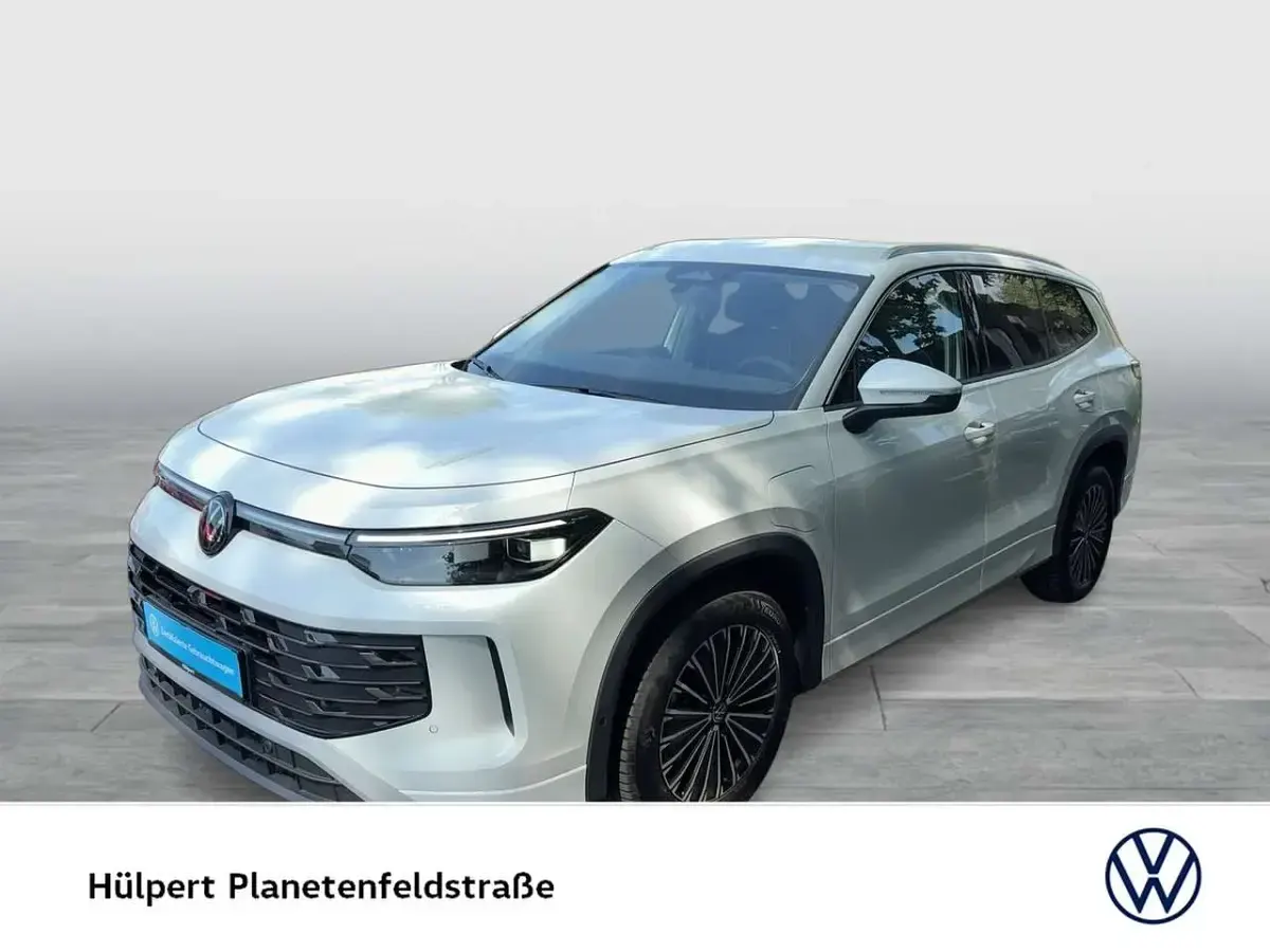 Gebraucht VW Tayron Elegance 204 PS (150 kW) 2025 Oryxweiß perlmutteffekt SUV