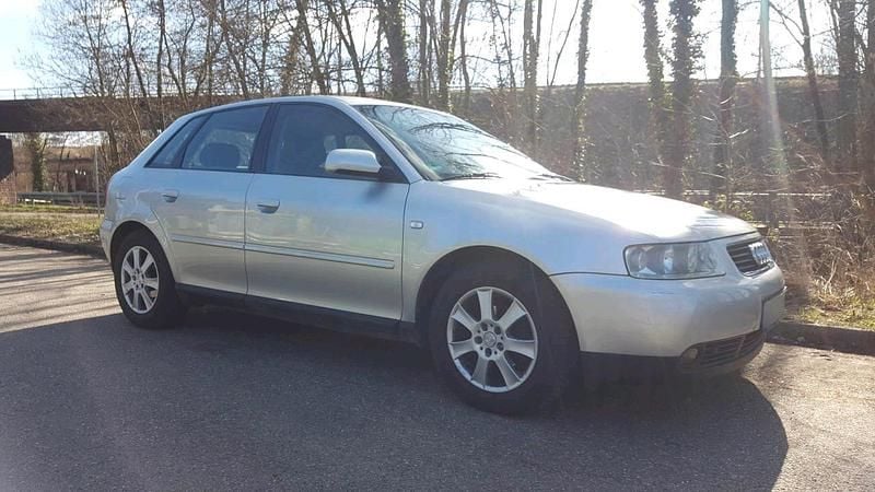 Gebraucht Audi A3 Ambiente 102 PS (75 kW) 2002 Silber Kleinwagen