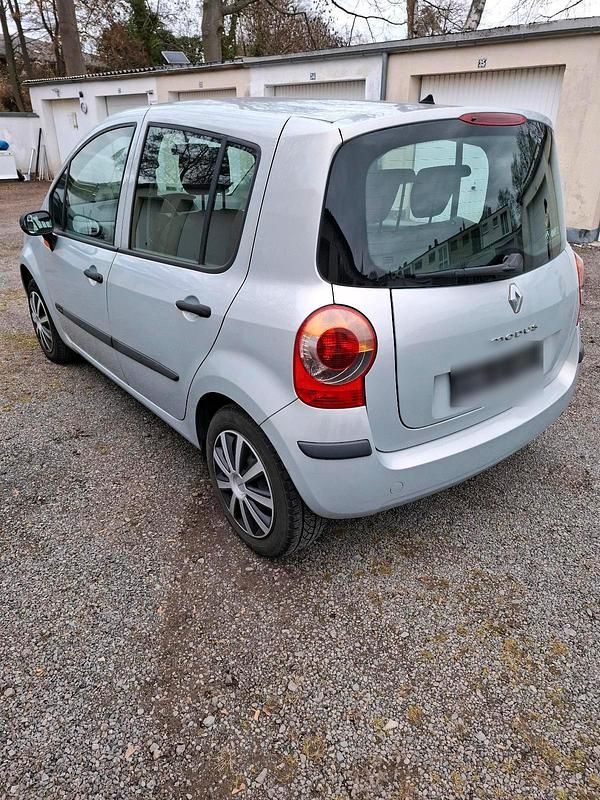 Usata Renault Modus 115 CV (84 kW) 2010 Grigio Monovolume