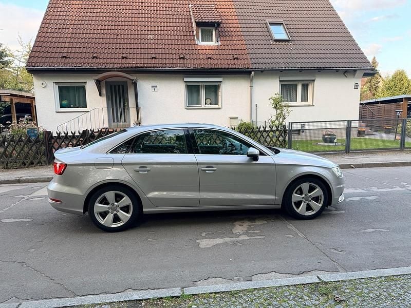 Gebraucht Audi A3 150 PS (110 kW) 2014 Silber Limousine