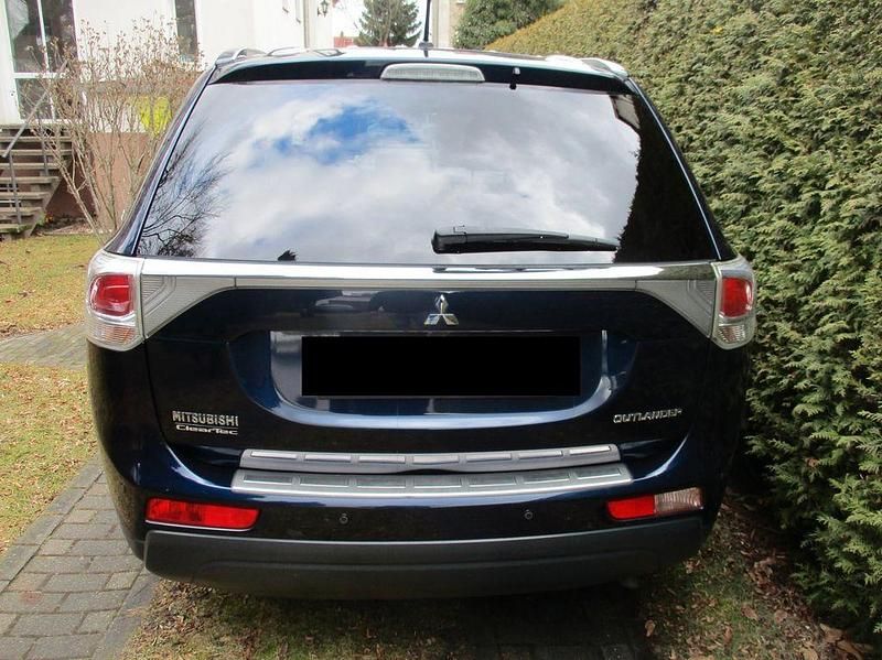 Gebraucht Mitsubishi Outlander Invite 150 PS (110 kW) 2013 Blau SUV
