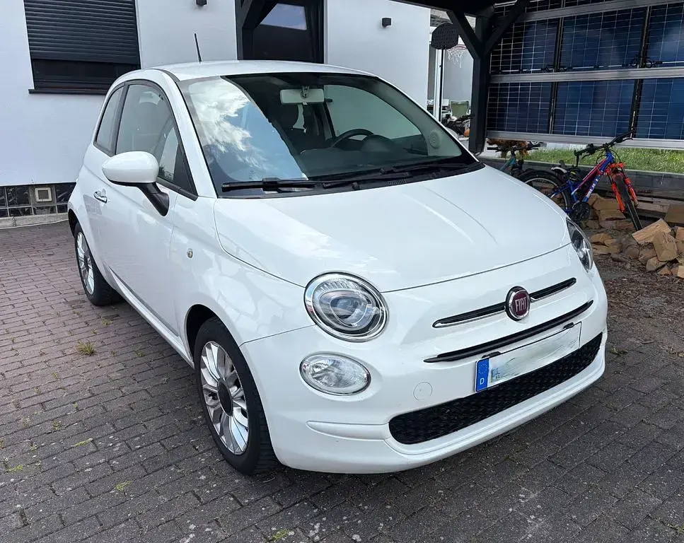 Gebraucht Fiat 500 Lounge 80 PS (58 kW) 2016 Weiß Kleinwagen
